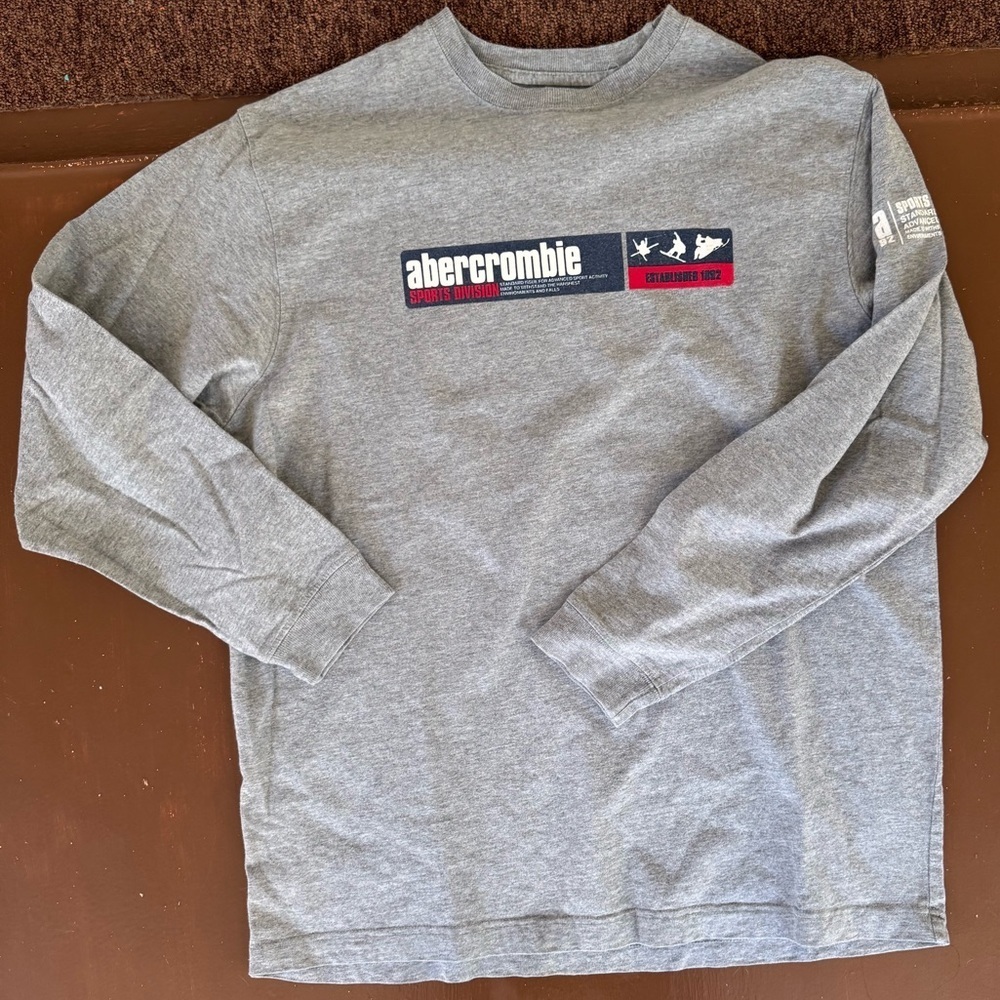 Abercrombie & Fitch Sports Division Gray Long Sleeve Shirt - Men’s XL